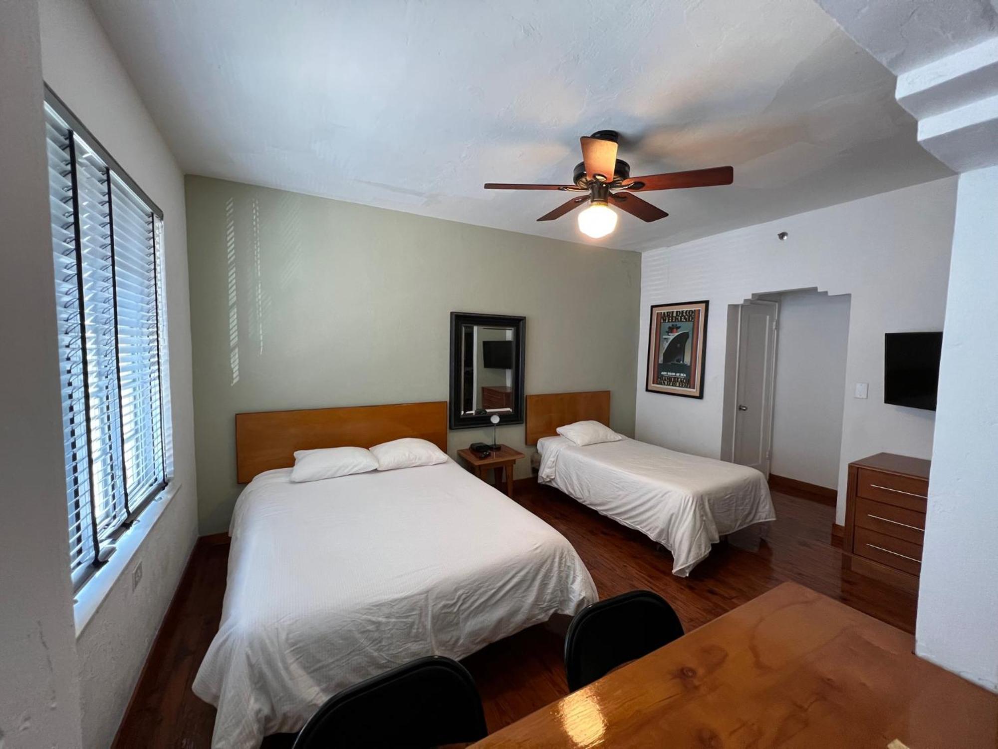 Hotel Sherbrooke 3*