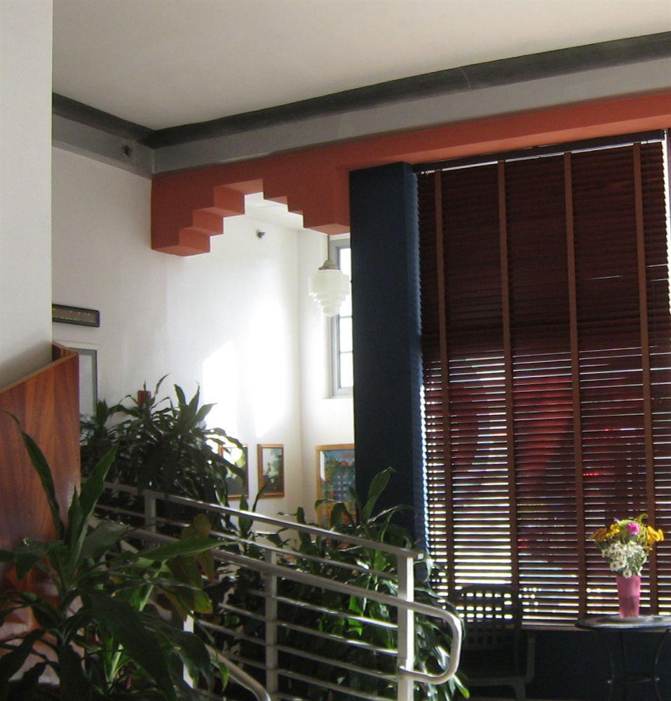 Sherbrooke Hotel 3*